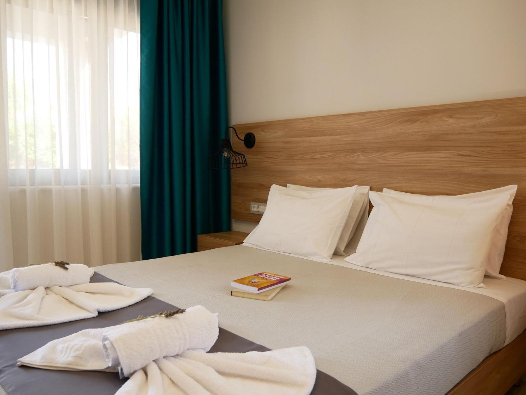 Agia Marina Erotokritos Studios מראה חיצוני תמונה